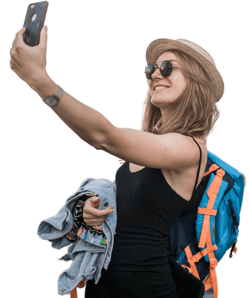 traveler-make-a-selfie